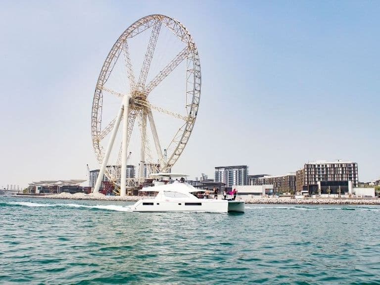 Sharing Yacht Tour Afternoon