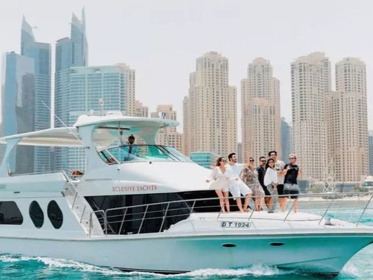 Sharing Yacht Tour Dubai