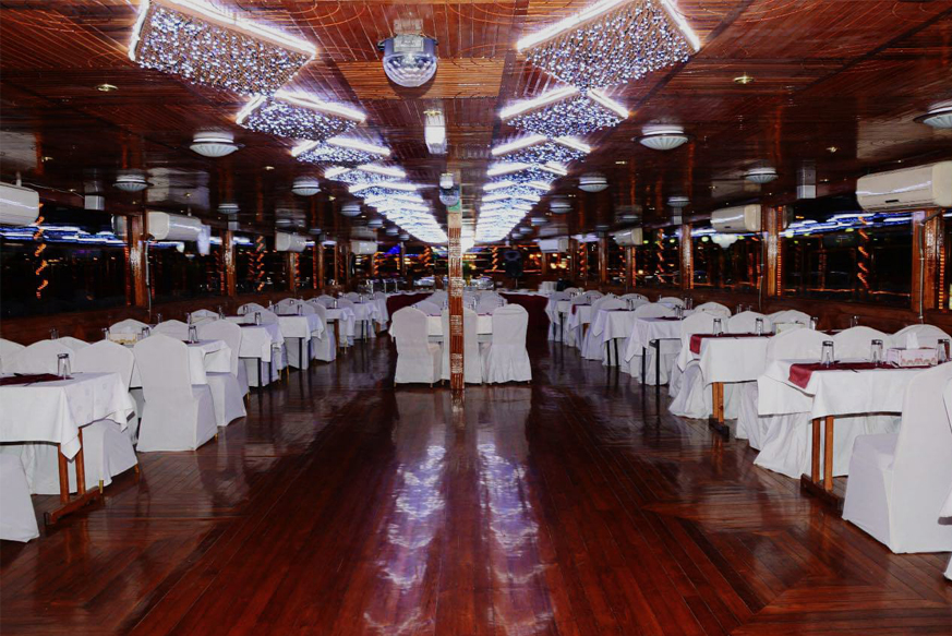 Oberoi Dhow Cruise Dinner